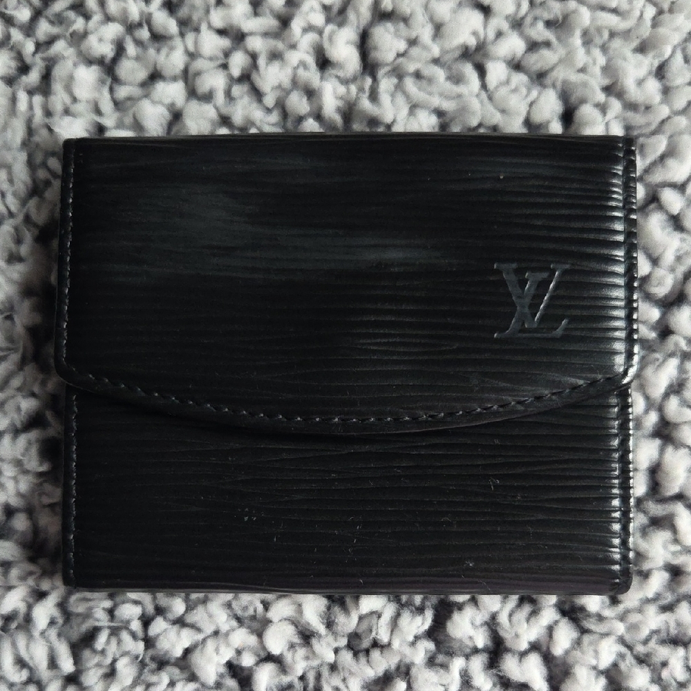 PREOWNED LOUIS VUITTON CARD AND COIN WALLET